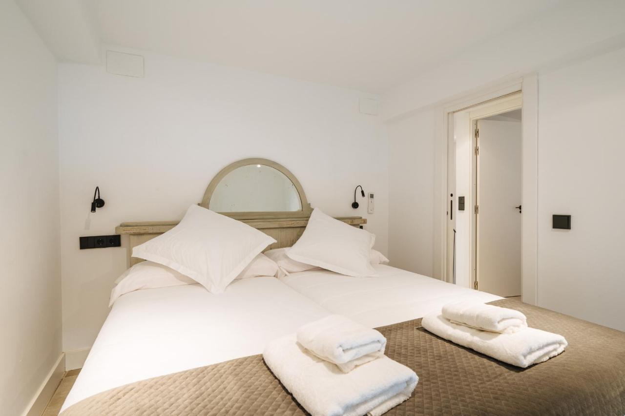 Apartamentos Montevideo 6 Siviglia Esterno foto