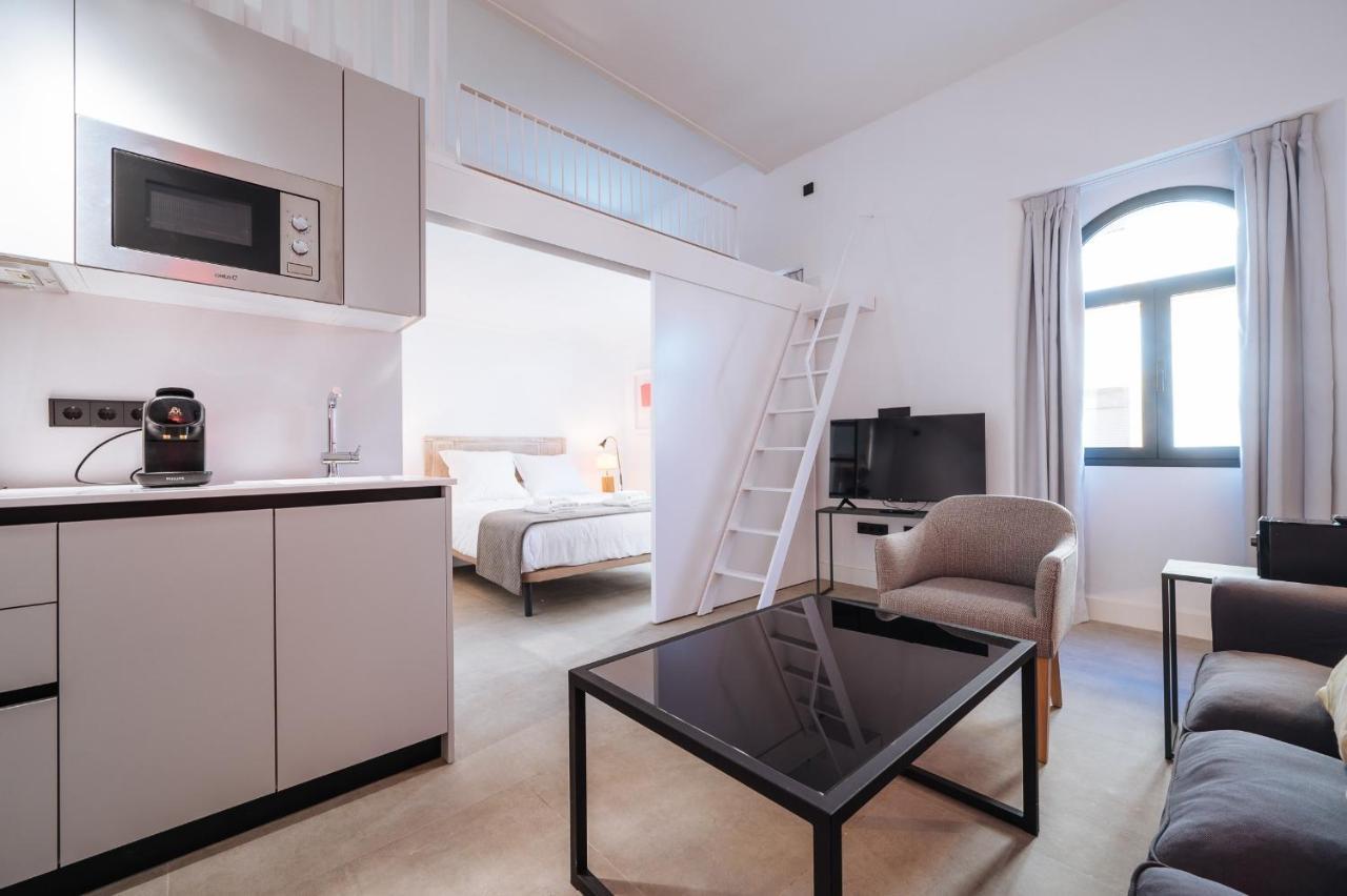 Apartamentos Montevideo 6 Siviglia Esterno foto