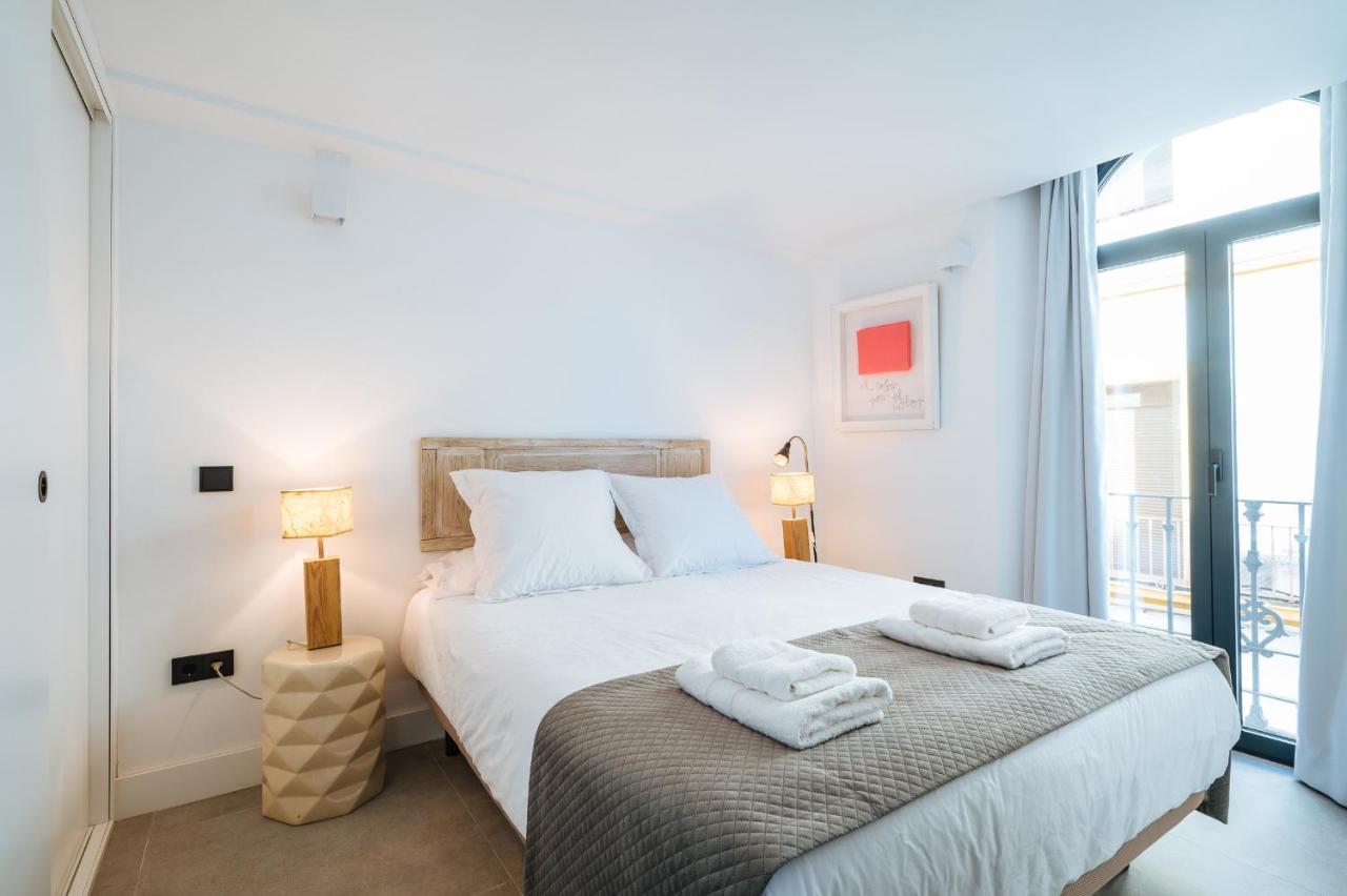 Apartamentos Montevideo 6 Siviglia Esterno foto