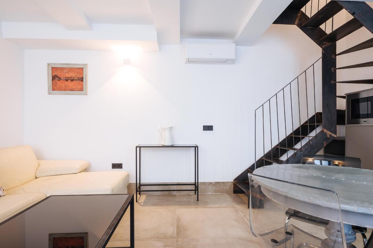Apartamentos Montevideo 6 Siviglia Esterno foto