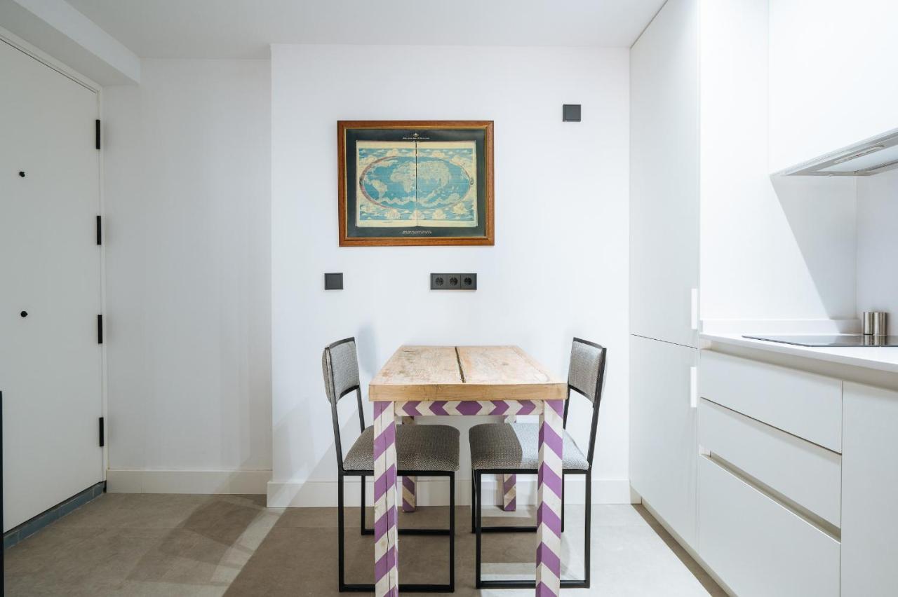 Apartamentos Montevideo 6 Siviglia Esterno foto