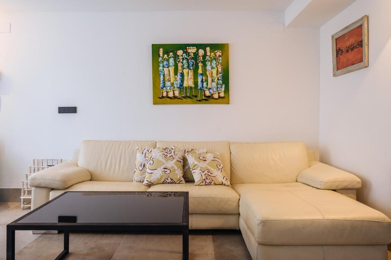 Apartamentos Montevideo 6 Siviglia Esterno foto
